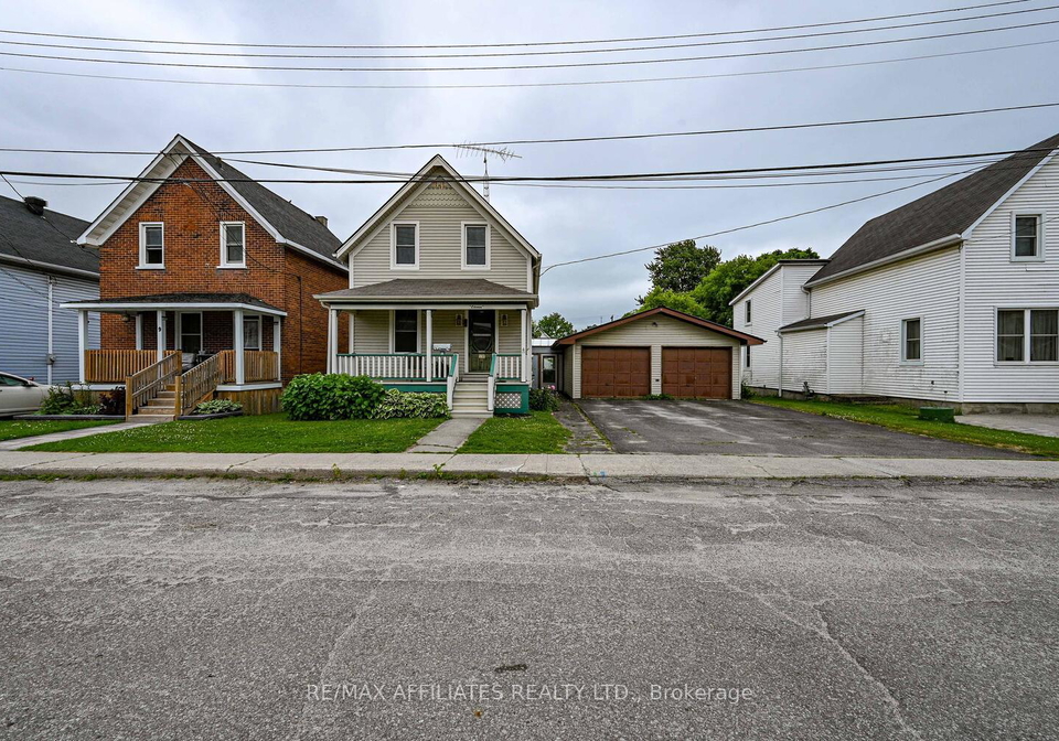 11-merrick-street-smiths-falls-ontario-x12234715
