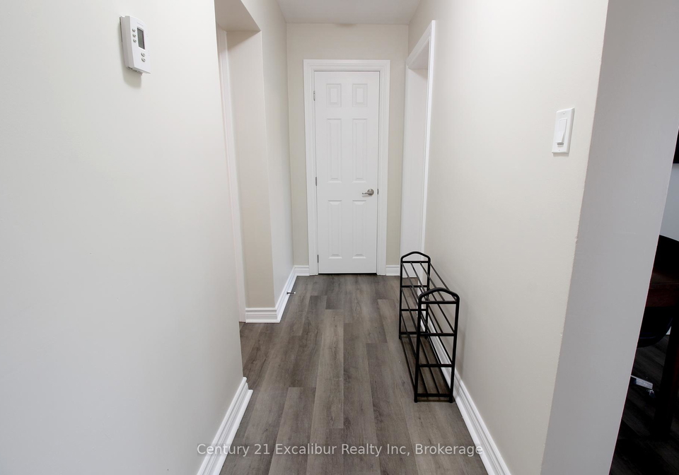 360-queen-street-e-centre-wellington-ontario-x12234938