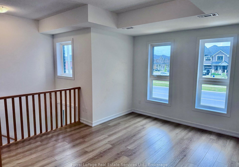 231-burke-street-hamilton-ontario-x12235057