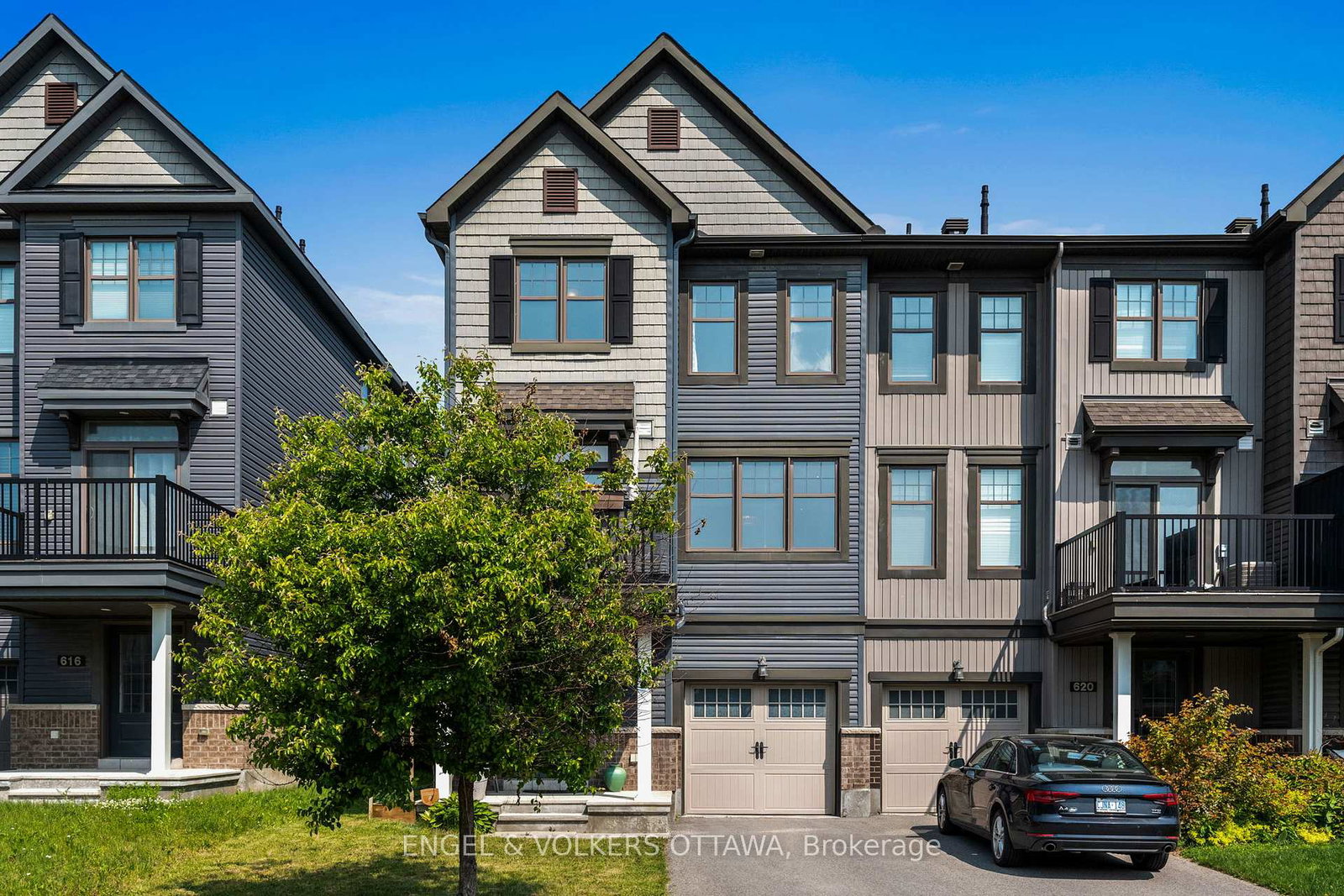 618-lauraleaf-crescent-ottawa-ontario-x12235087