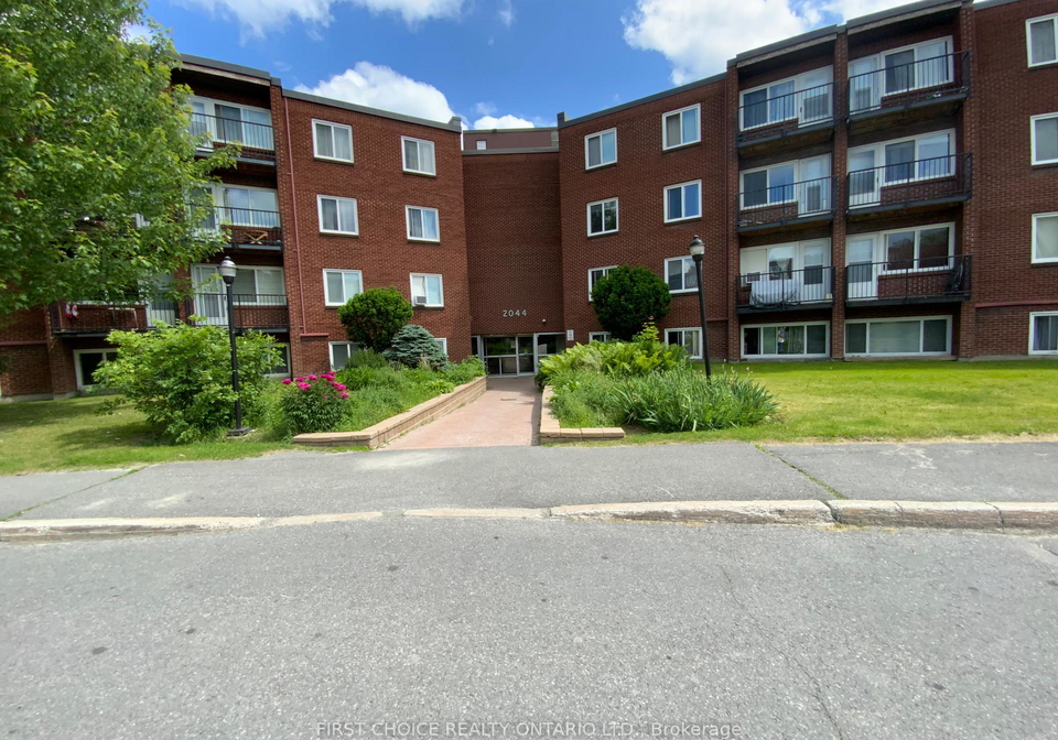 2044-arrowsmith-drive-ottawa-ontario-x12235113
