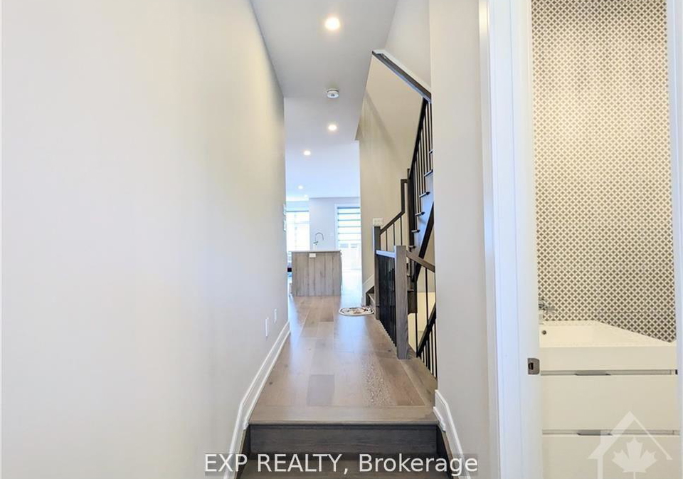 215a-royal-avenue-ottawa-ontario-x12235281