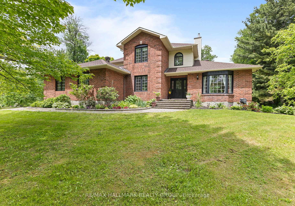 1106-rideau-bend-crescent-ottawa-ontario-x12235312