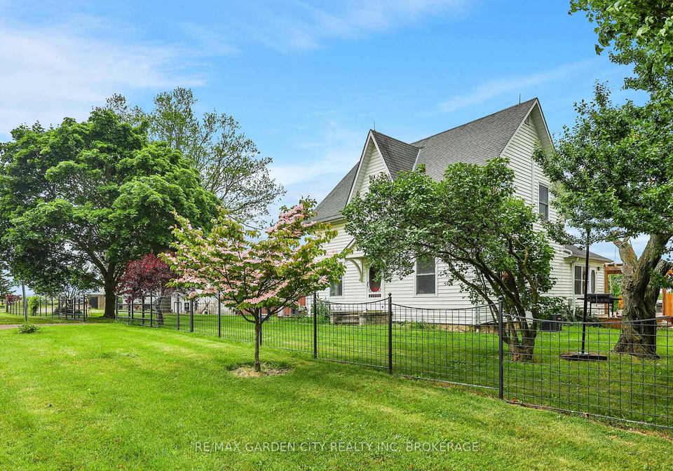 2460-effingham-street-pelham-ontario-x12235325