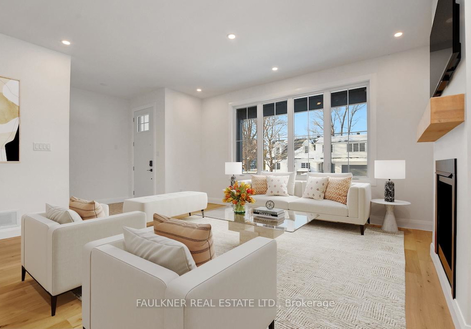 2272-lawn-avenue-ottawa-ontario-x12235326