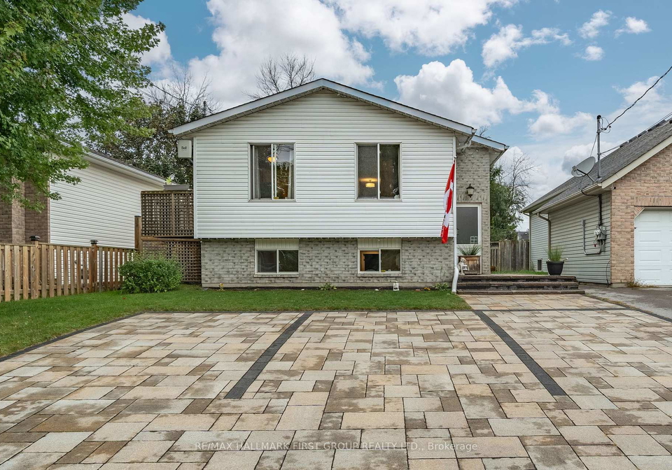 9-whitely-lane-quinte-west-ontario-x12235364