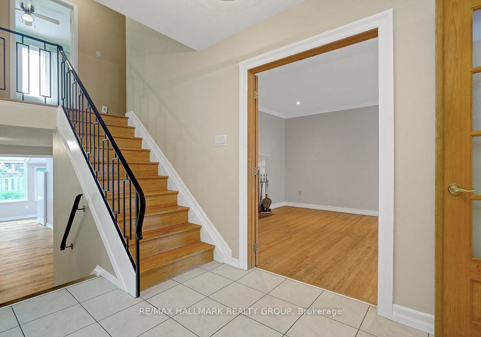 2149-hubbard-crescent-ottawa-ontario-x12235404