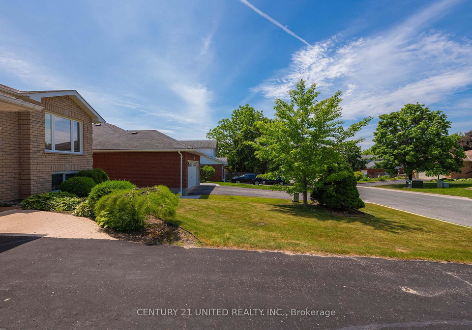 2221-lorraine-drive-peterborough-north-ontario-x12235616