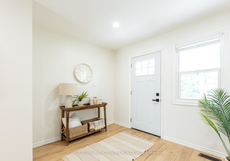 9-parkhill-drive-kawartha-lakes-ontario-x12235908