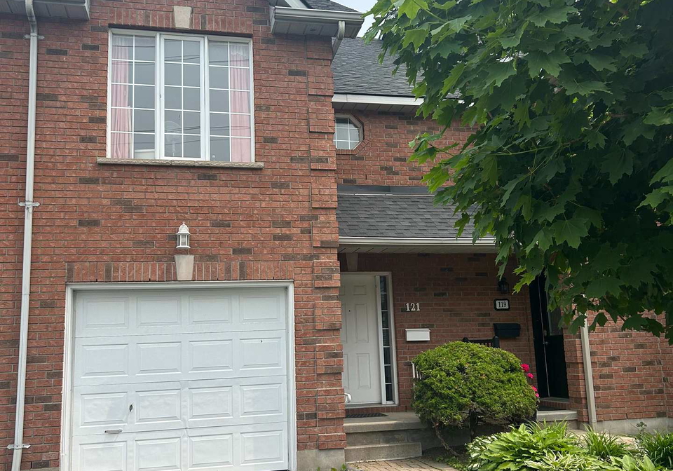 121-rideau-street-kingston-ontario-x12236009