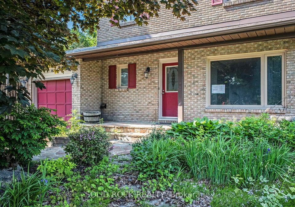 6-denham-way-ottawa-ontario-x12236079