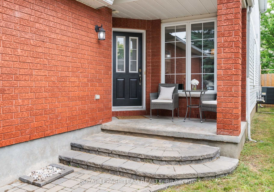990-cove-island-terrace-ottawa-ontario-x12236167