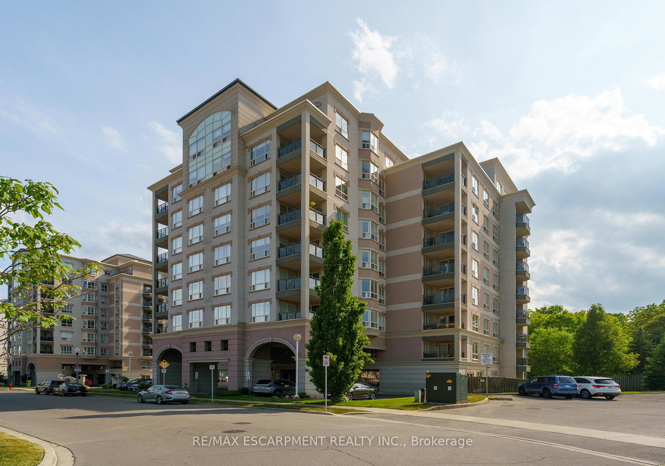 4000-creekside-drive-hamilton-ontario-x12236193