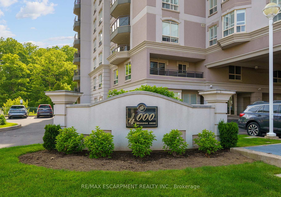 4000-creekside-drive-hamilton-ontario-x12236193