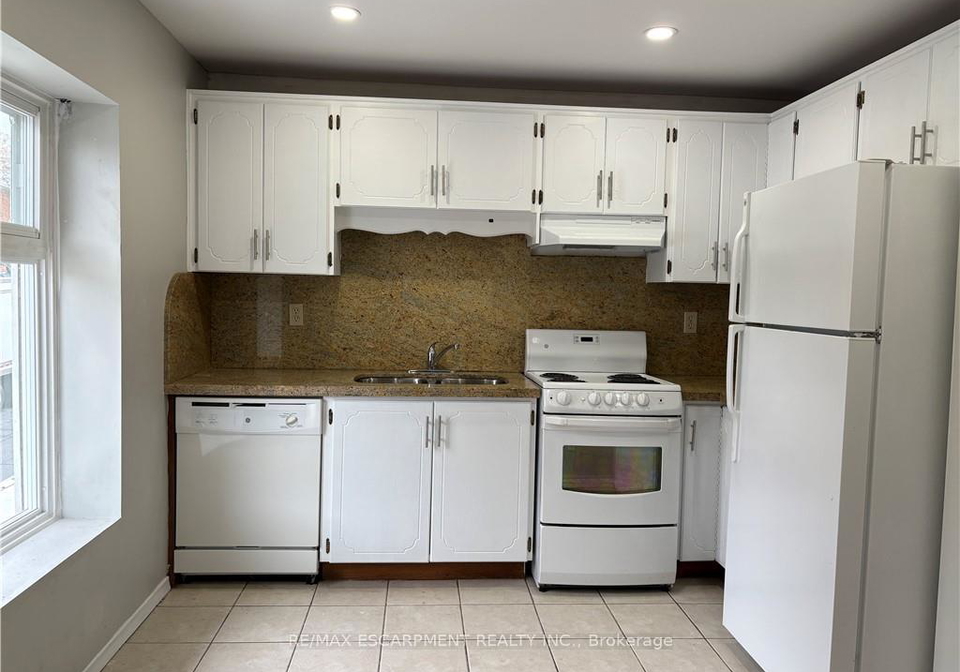 269-main-street-w-hamilton-ontario-x12236202