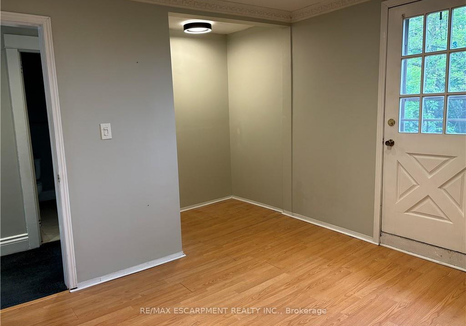 269-main-street-w-hamilton-ontario-x12236202