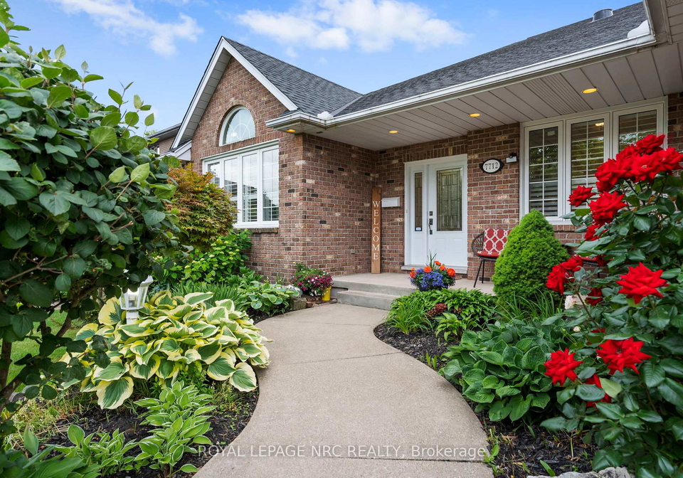 7712-south-wood-drive-niagara-falls-ontario-x12236205