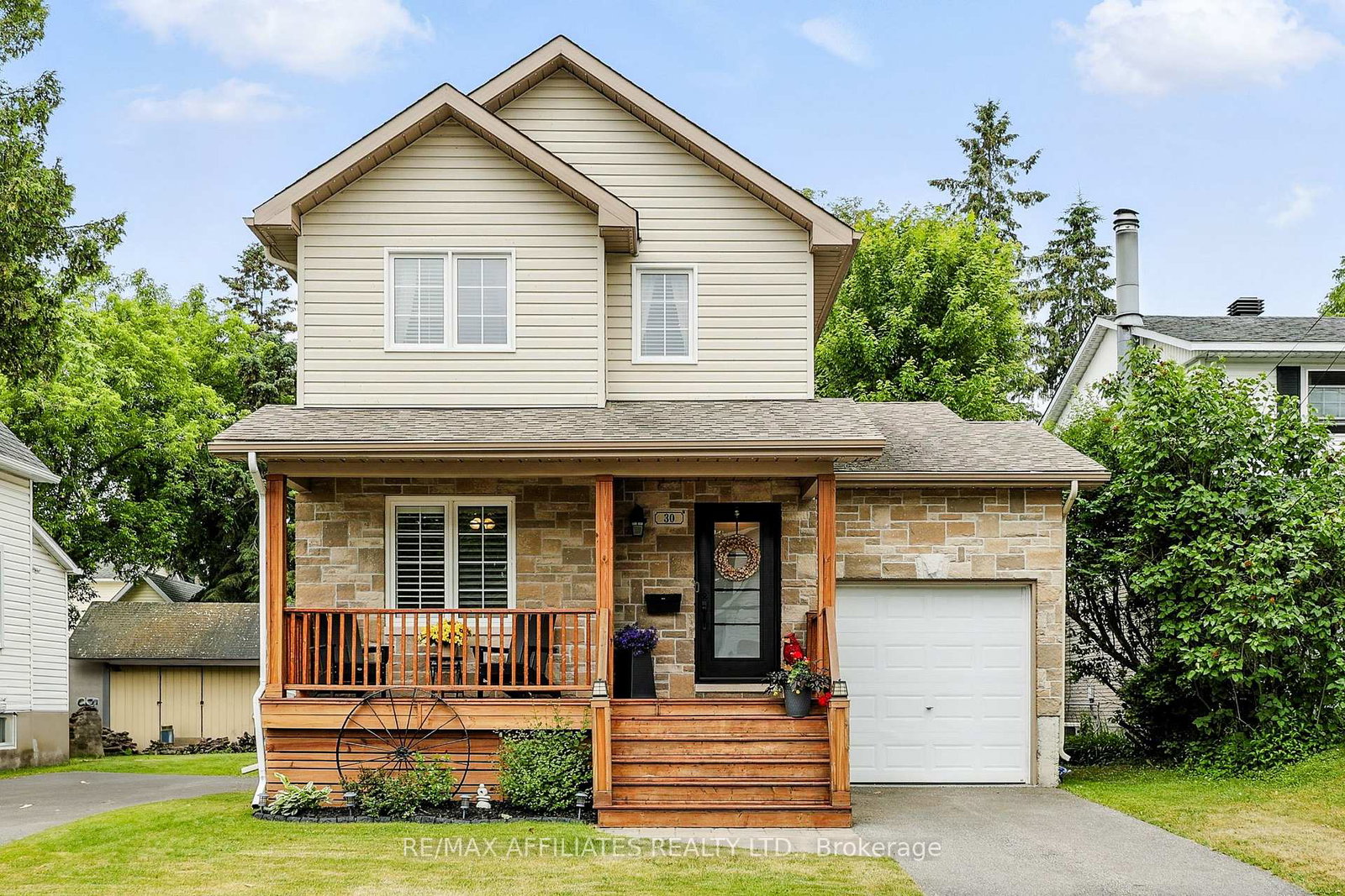 30-napoleon-street-carleton-place-ontario-x12236262