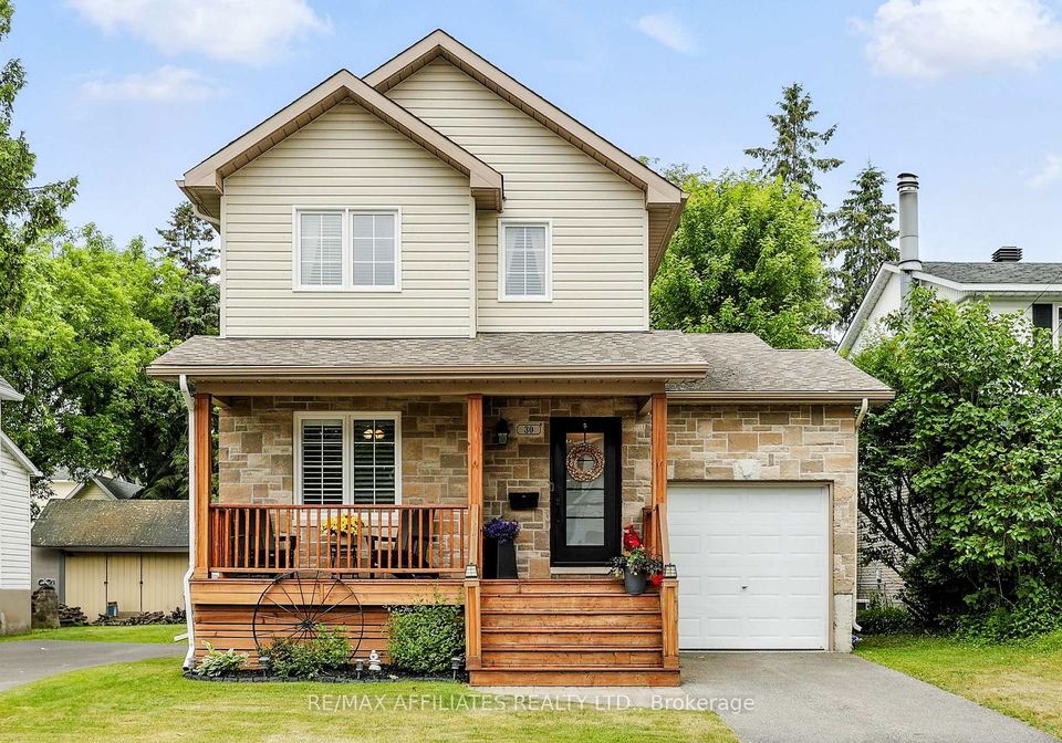 30-napoleon-street-carleton-place-ontario-x12236262