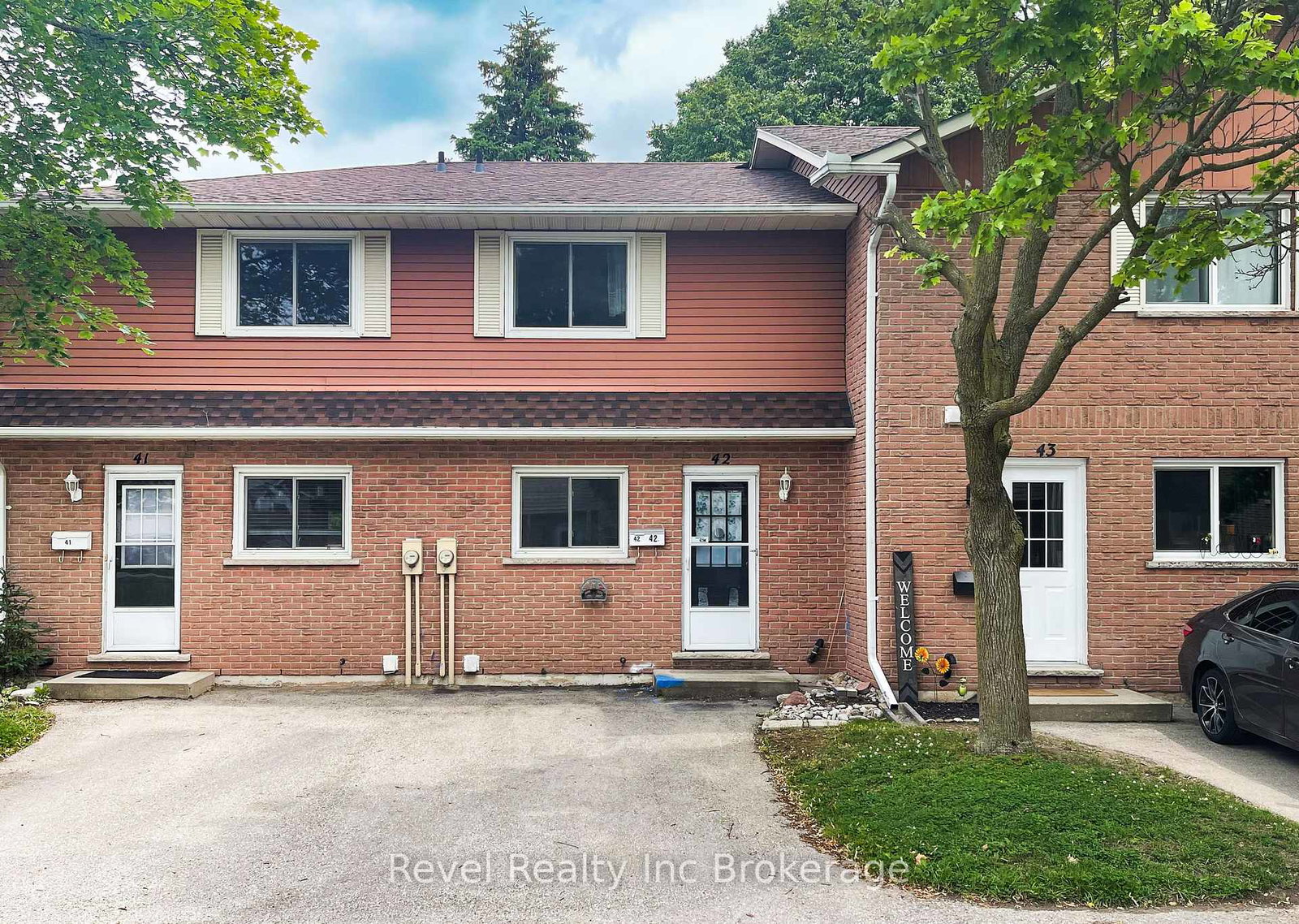 1063-nellis-street-woodstock-ontario-x12236581