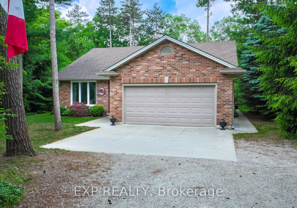 9940-old-river-road-lambton-shores-ontario-x12236787