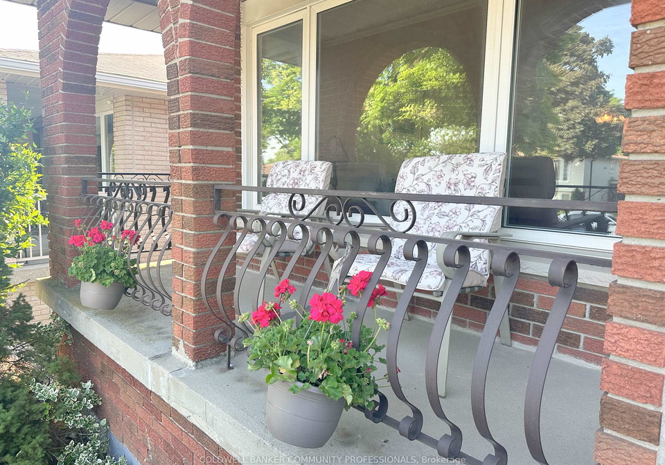 233-lawnhurst-court-hamilton-ontario-x12236905
