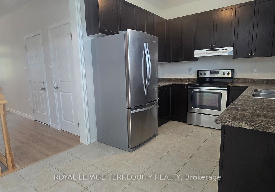 596-settlers-ridge-peterborough-north-ontario-x12236933