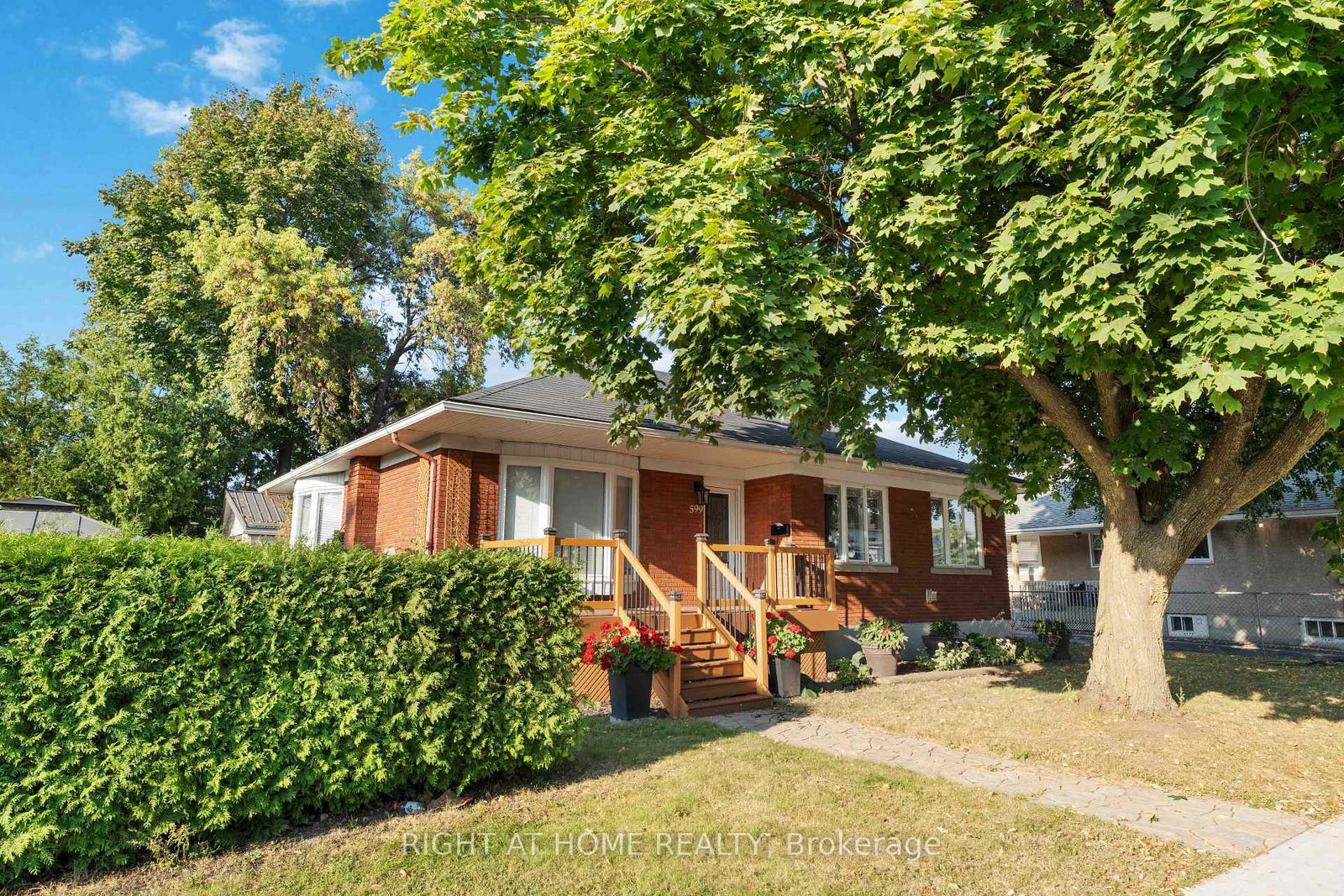 599-donald-street-ottawa-ontario-x12237000