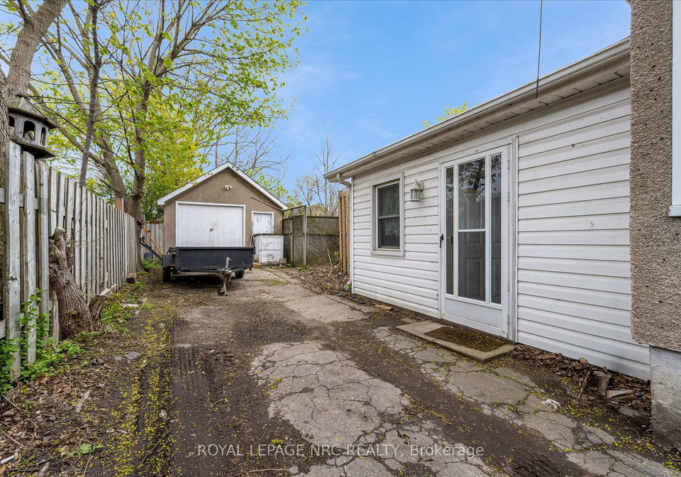 305-mitchell-street-port-colborne-ontario-x12237127