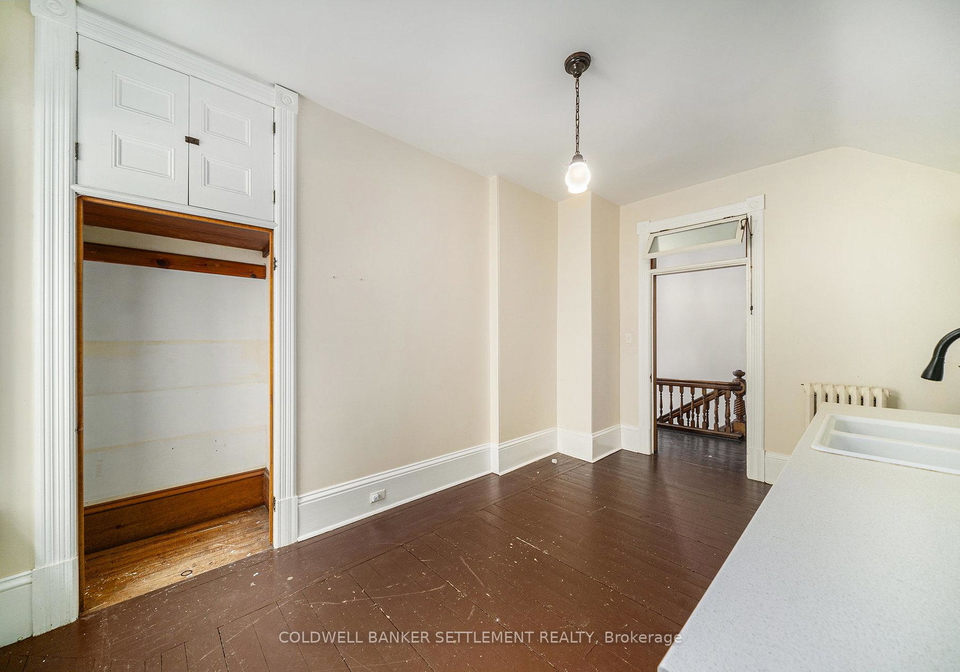 3-drummond-street-e-perth-ontario-x12237189