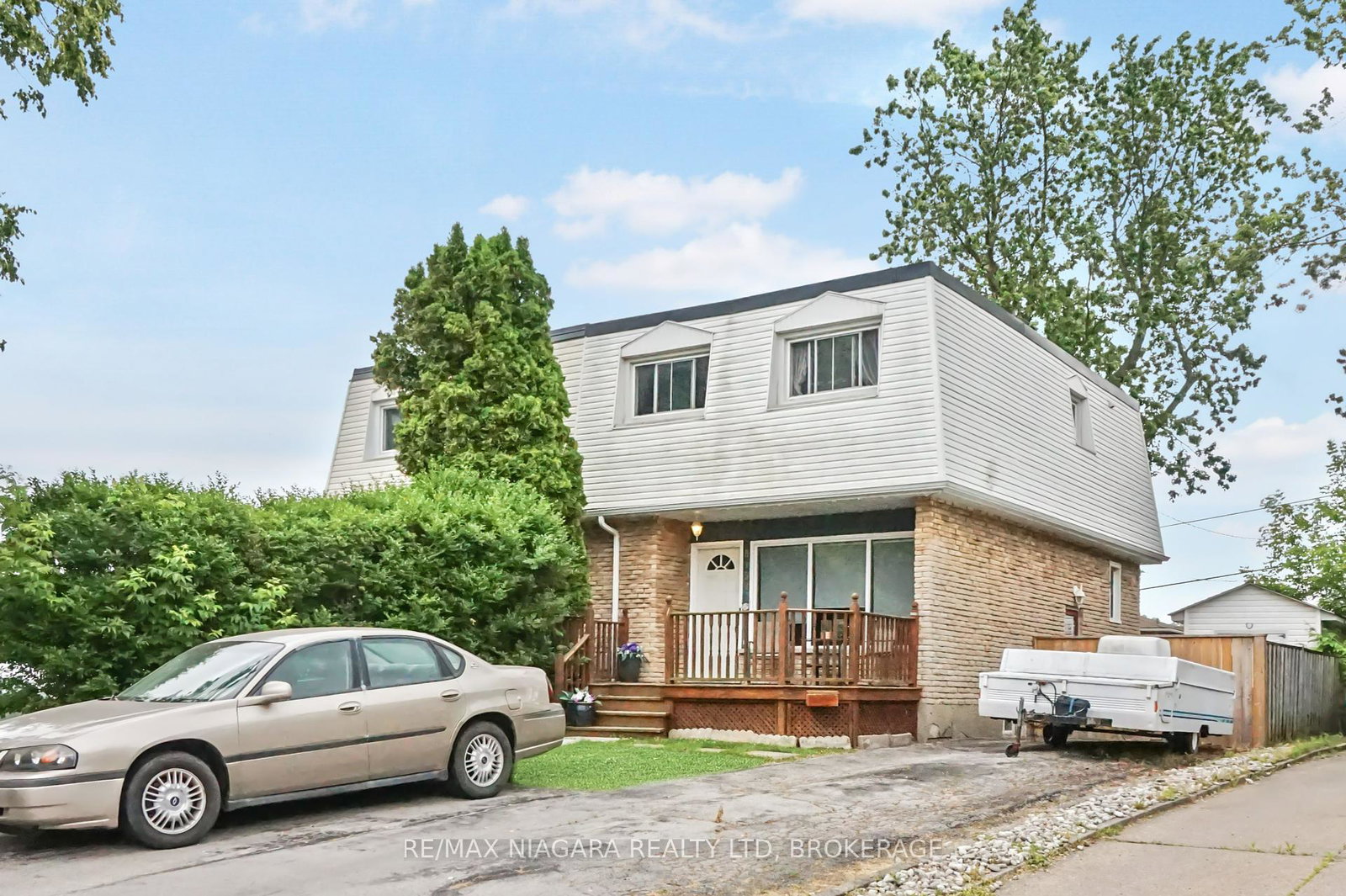 8452-breadner-crescent-niagara-falls-ontario-x12237198