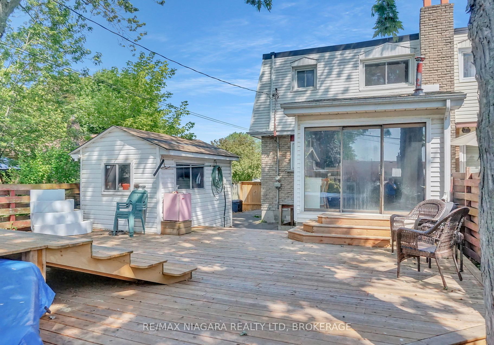 8452-breadner-crescent-niagara-falls-ontario-x12237198