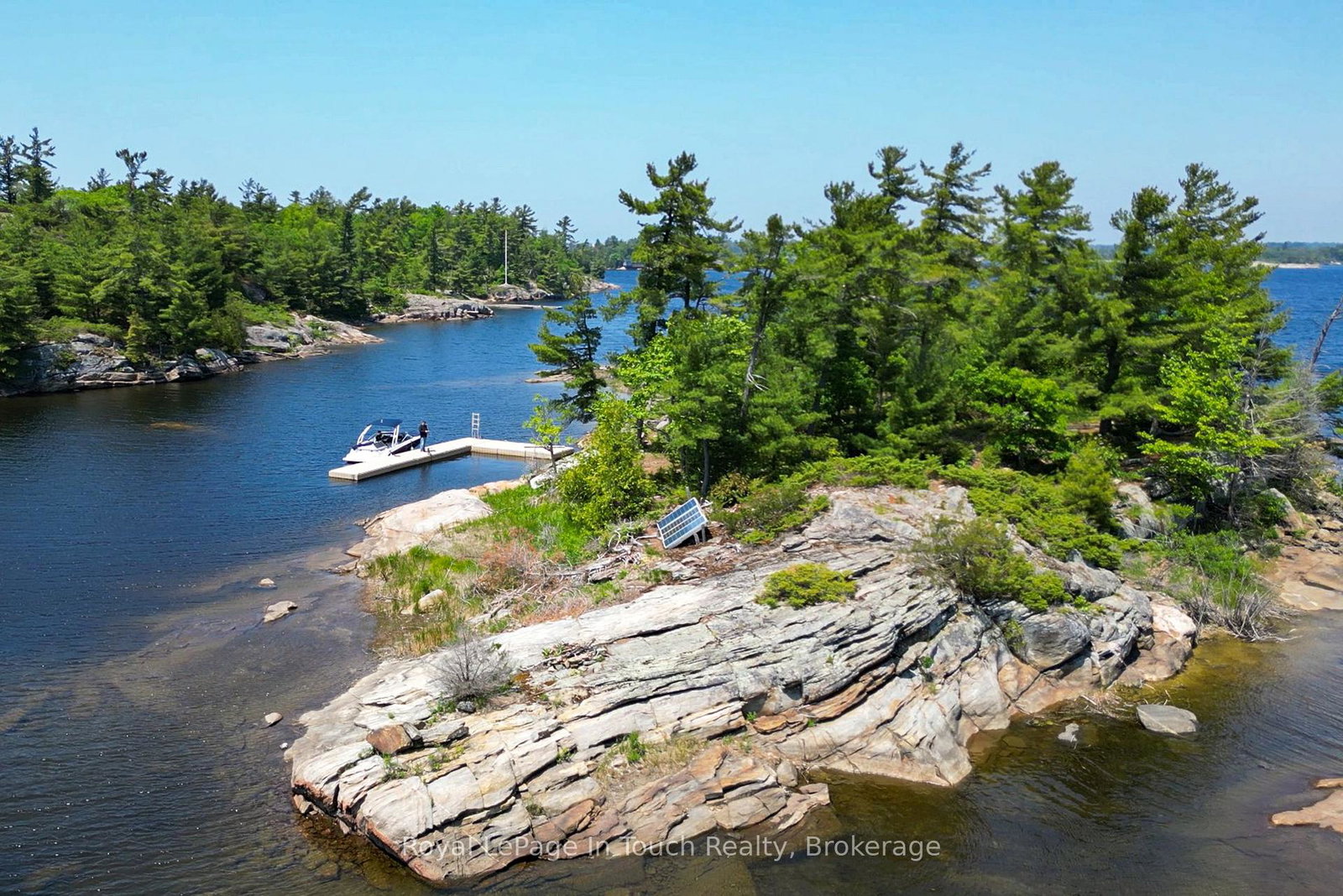 2-island-1690-georgian-bay-ontario-x12237521