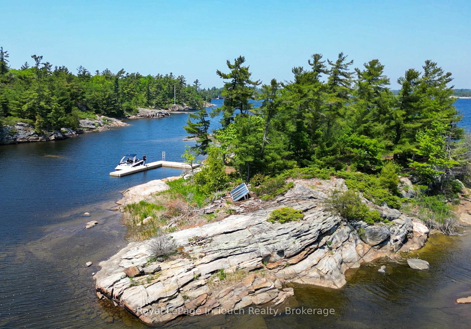 2-island-1690-georgian-bay-ontario-x12237521