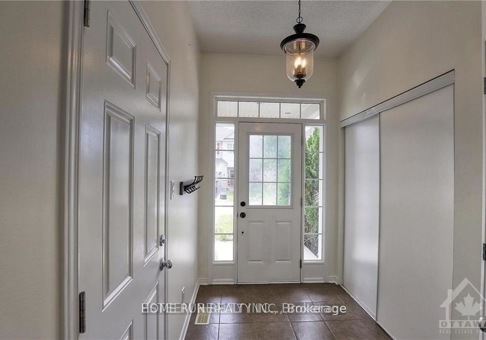 504-rannoch-private-ottawa-ontario-x12237596
