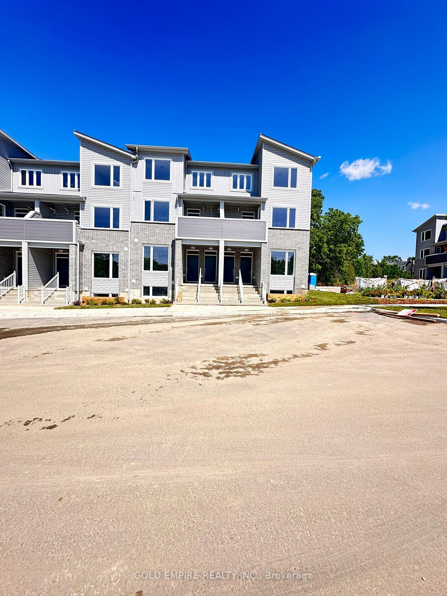990-deveron-crescent-london-south-ontario-x12237814