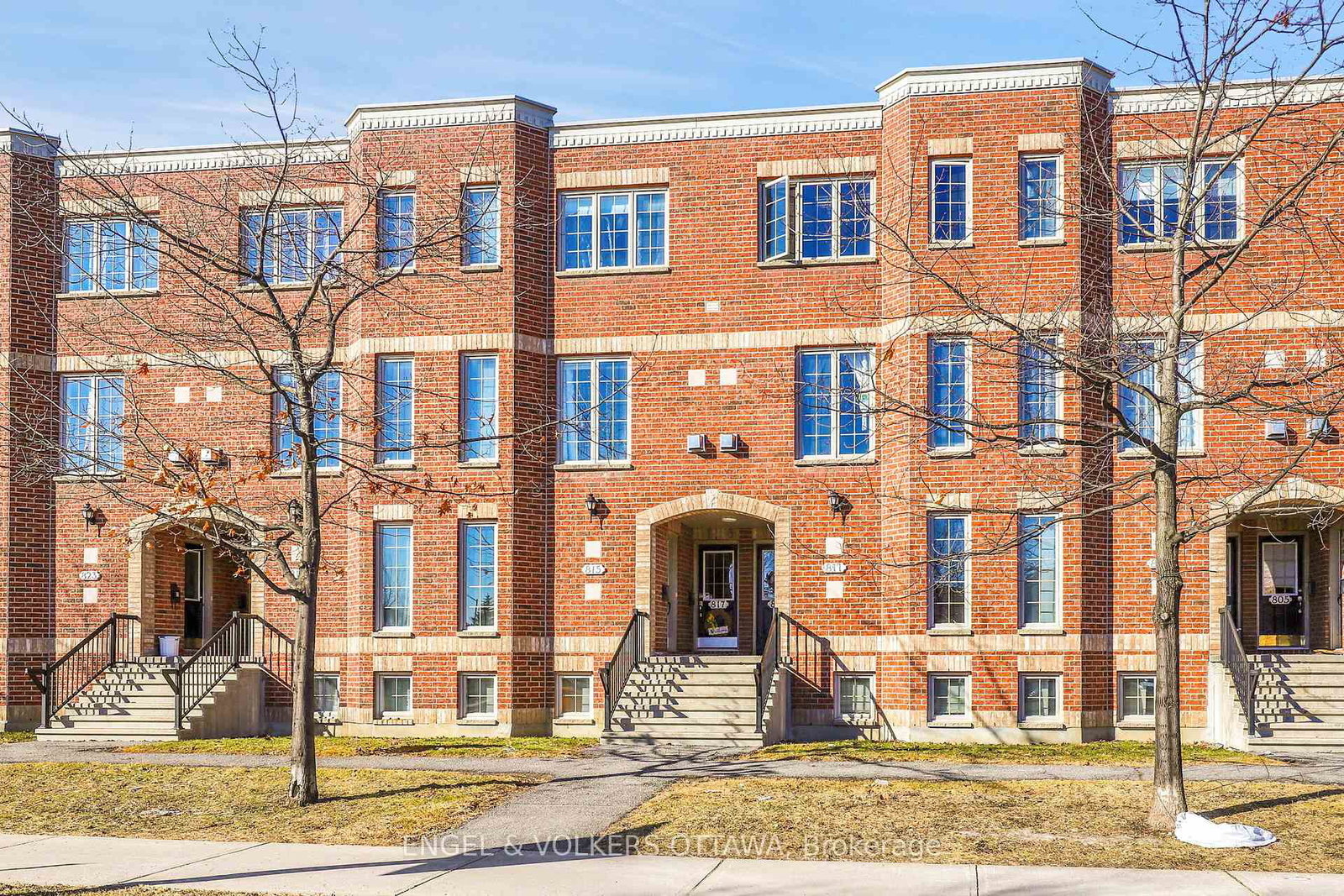 811-longfields-drive-ottawa-ontario-x12237824