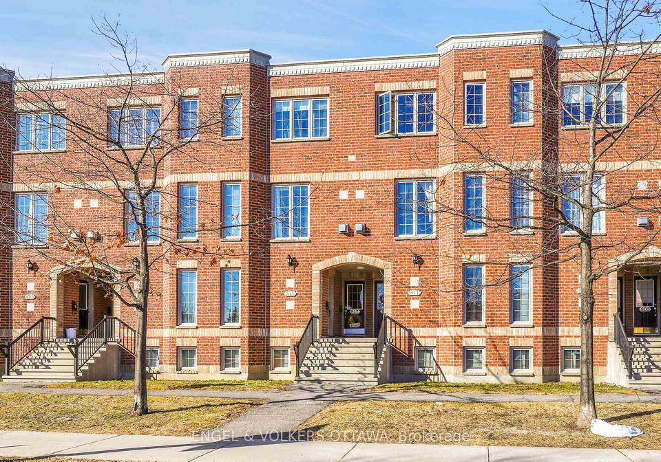 811-longfields-drive-ottawa-ontario-x12237824