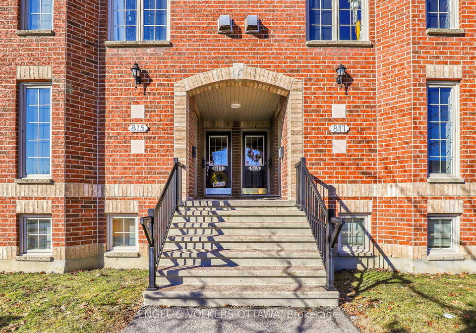 811-longfields-drive-ottawa-ontario-x12237824