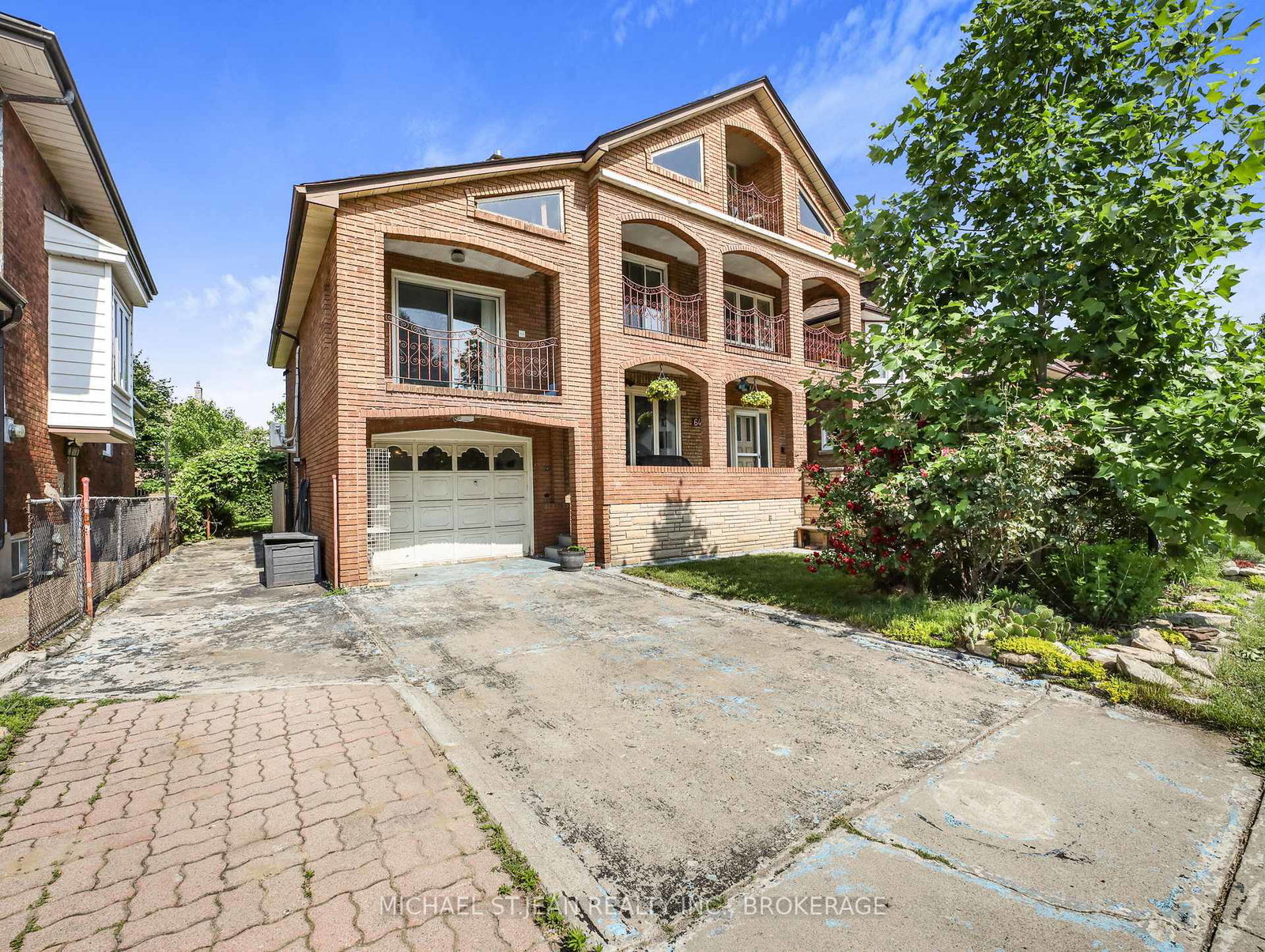 64-kensington-avenue-s-hamilton-ontario-x12237987