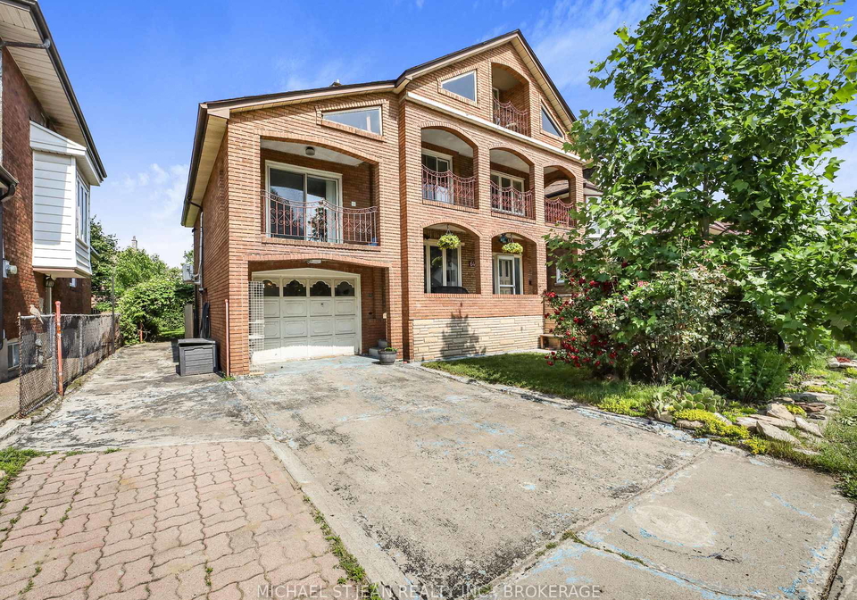 64-kensington-avenue-s-hamilton-ontario-x12237987