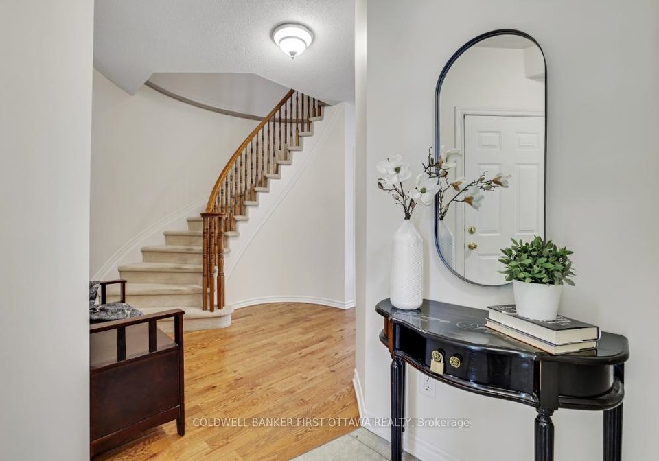 69-friendly-crescent-ottawa-ontario-x12238117