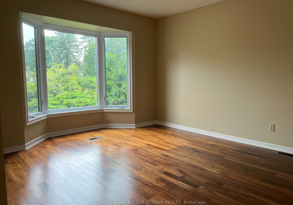 1179-st-jerome-crescent-ottawa-ontario-x12238124