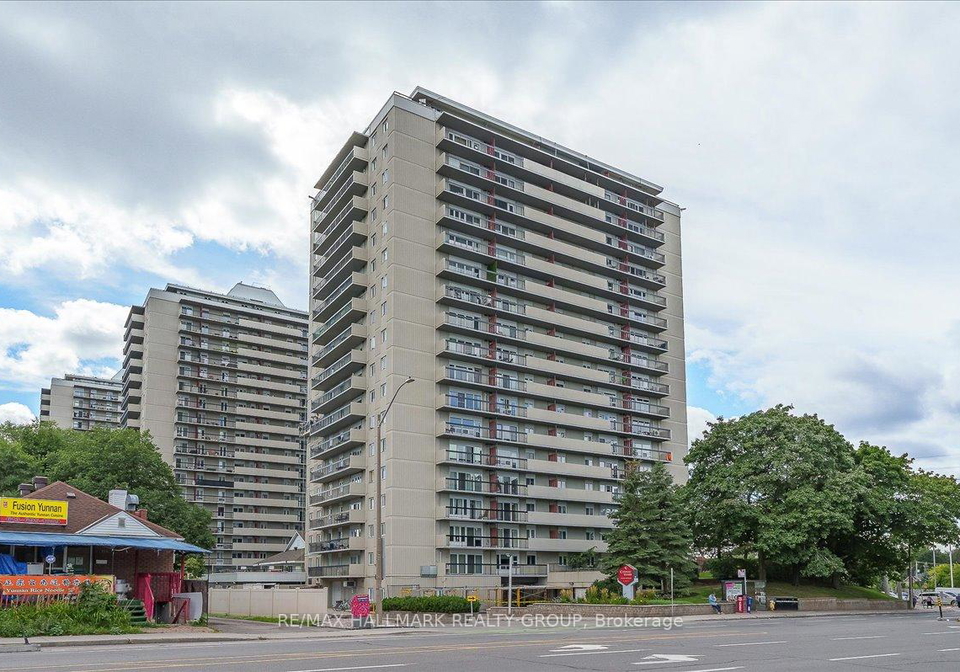 158b-mcarthur-avenue-ottawa-ontario-x12238148
