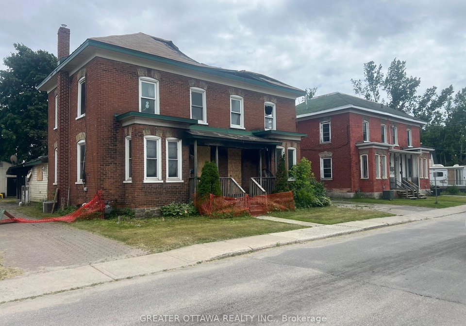 19-21-lanark-street-s-smiths-falls-ontario-x12238276
