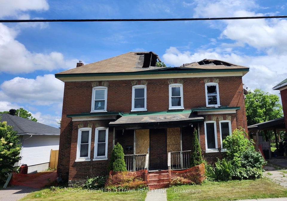 19-21-lanark-street-s-smiths-falls-ontario-x12238276