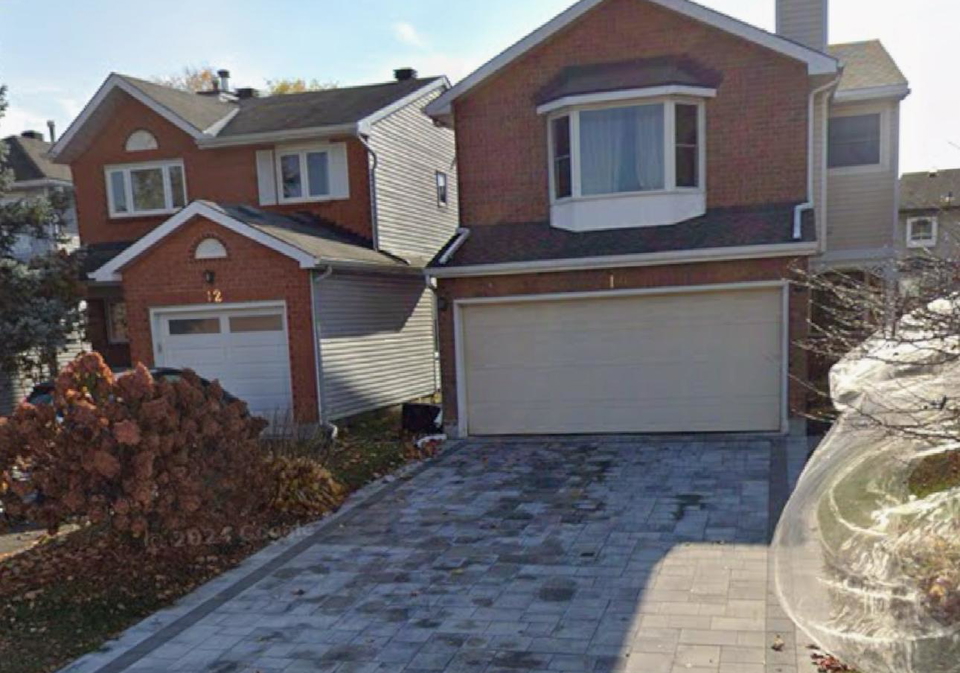 10-saddle-crescent-ottawa-ontario-x12238279