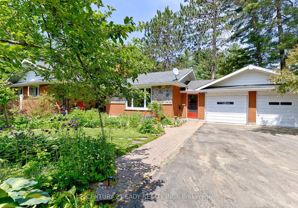2337c-boulevard-petawawa-ontario-x12238311