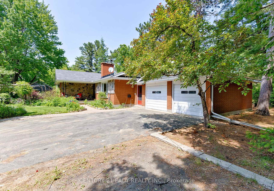 2337c-boulevard-petawawa-ontario-x12238311