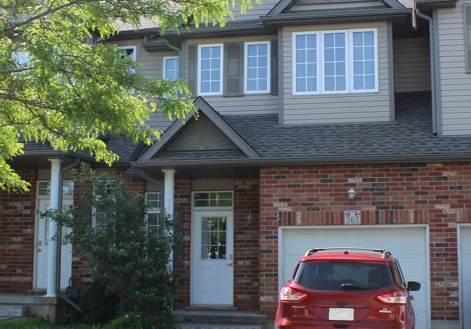 565-violet-street-waterloo-ontario-x12238555